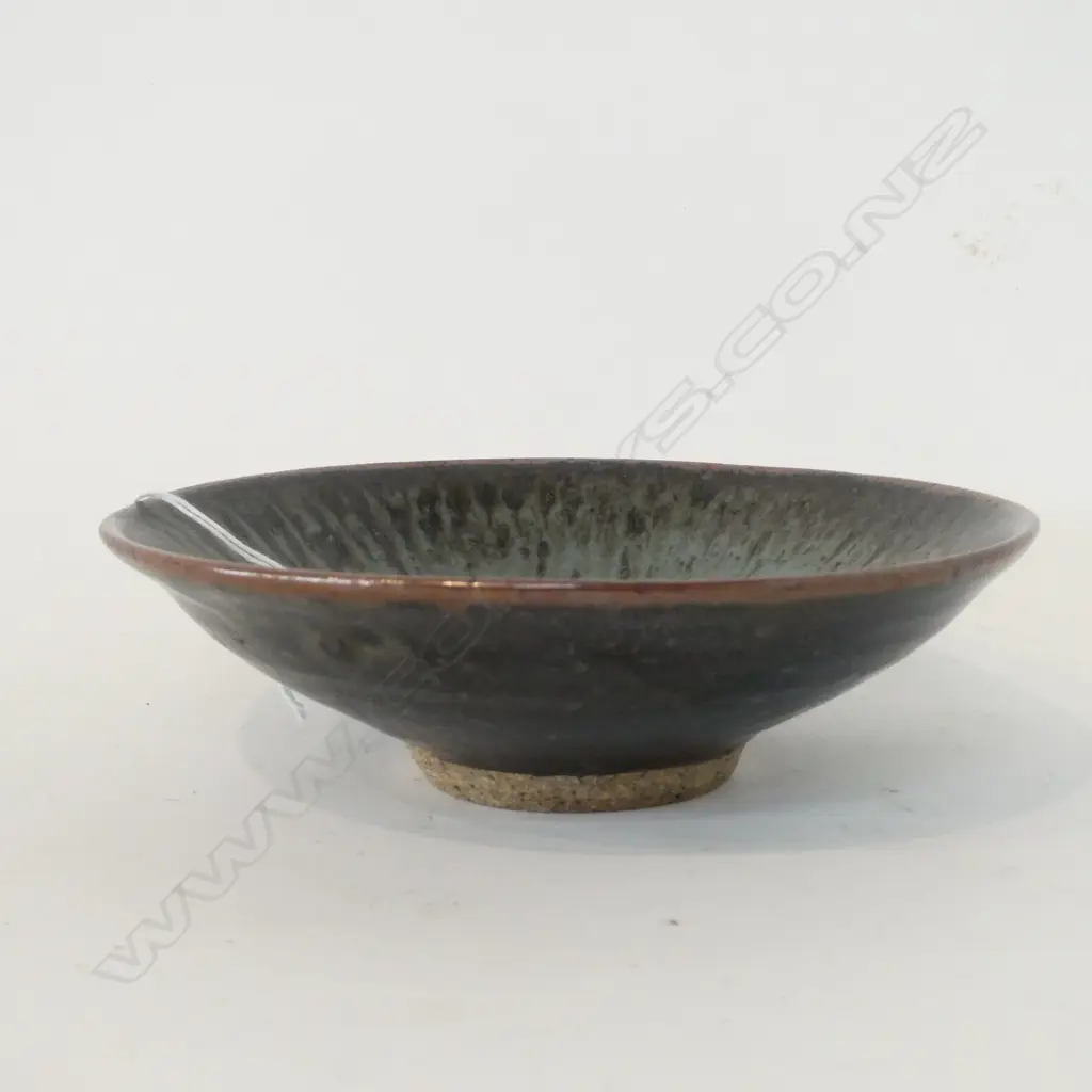 LEN CASTLE BOWL - ASH BLUE OVER TENMOKU GLAZE  Dia.170mm Image 1++