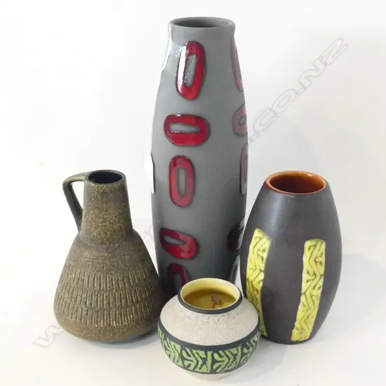 4 PCES GERMAN POTTERY H.275mm