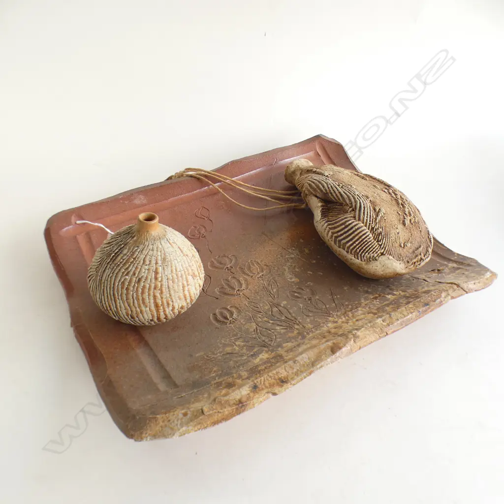 3 NZ STUDIO POTTERY PCES. DORIS DUTCH VASE. ESTELLE MARTIN ? SLAB DECORATED PANEL + OTHER VASE Image 1++