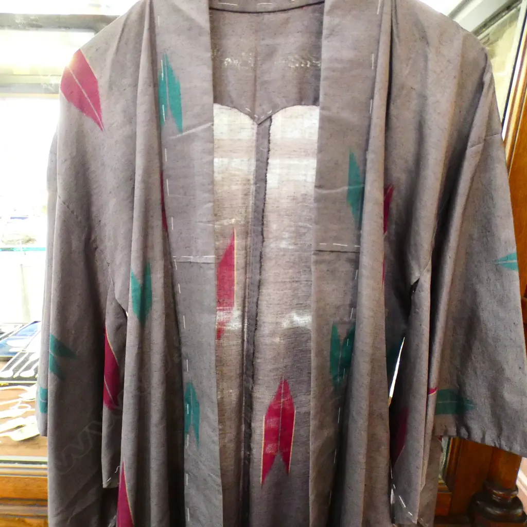 TWO VINTAGE KIMONOS Image 1++