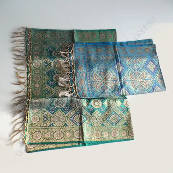 SILK PAISLEY SCARVES