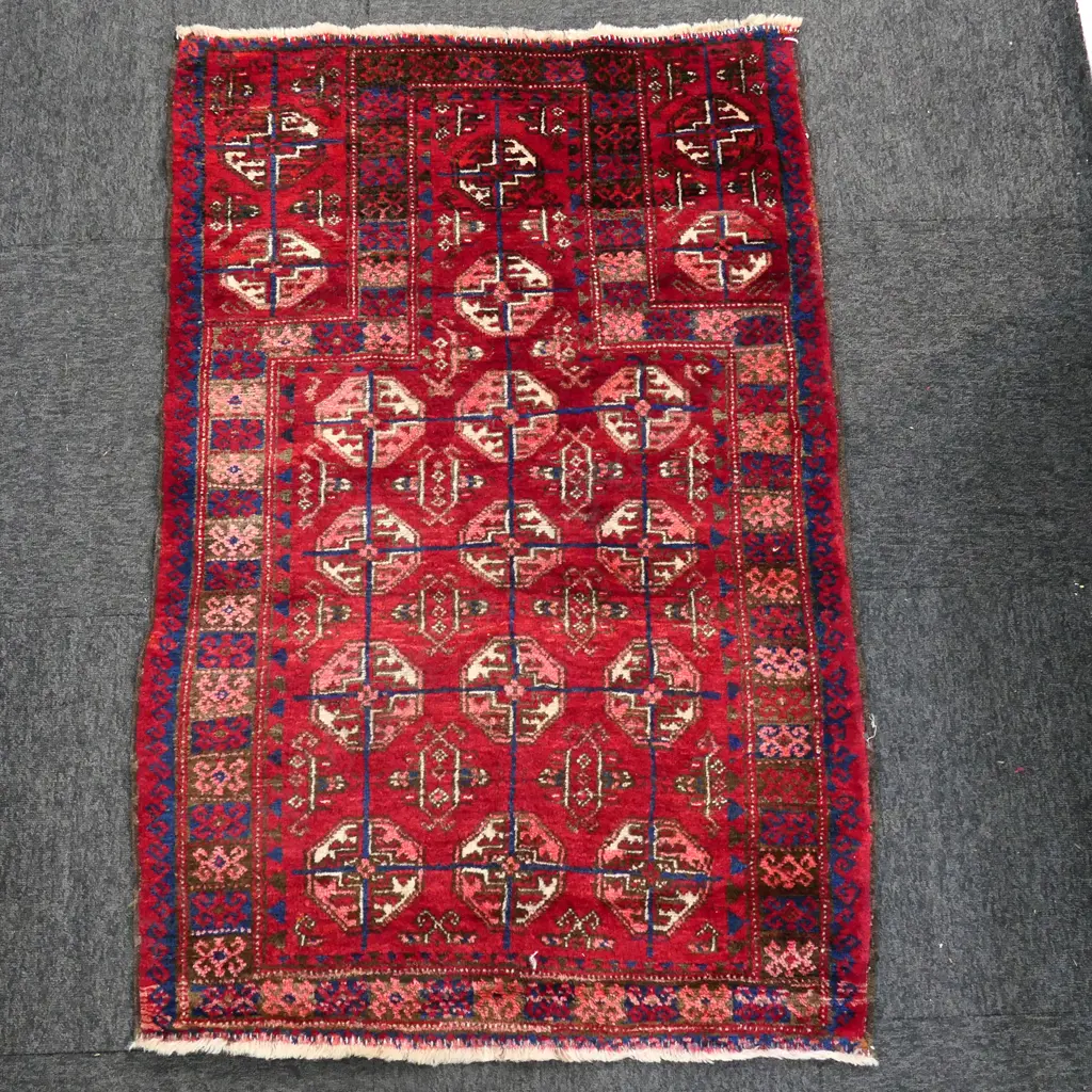 PRAYER RUG 1330 x 880mm Image 1++