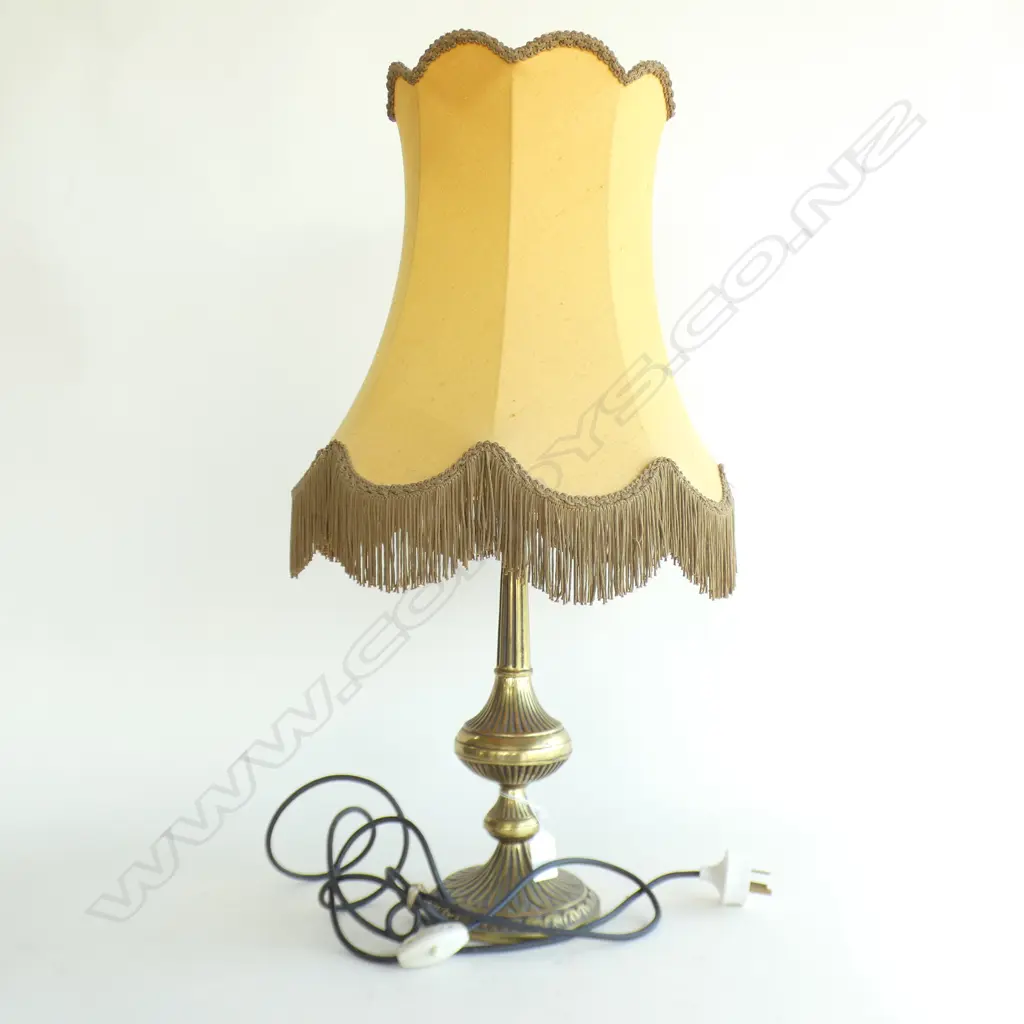 VINTAGE BRASS LAMP w. TASSELED SHADE H.645mm Image 1++