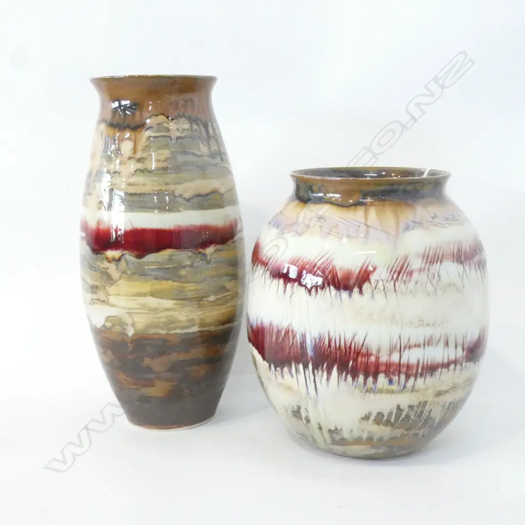 TWO DECORATIVE CERAMIC VASES H.410mm-TALLEST Image 1++