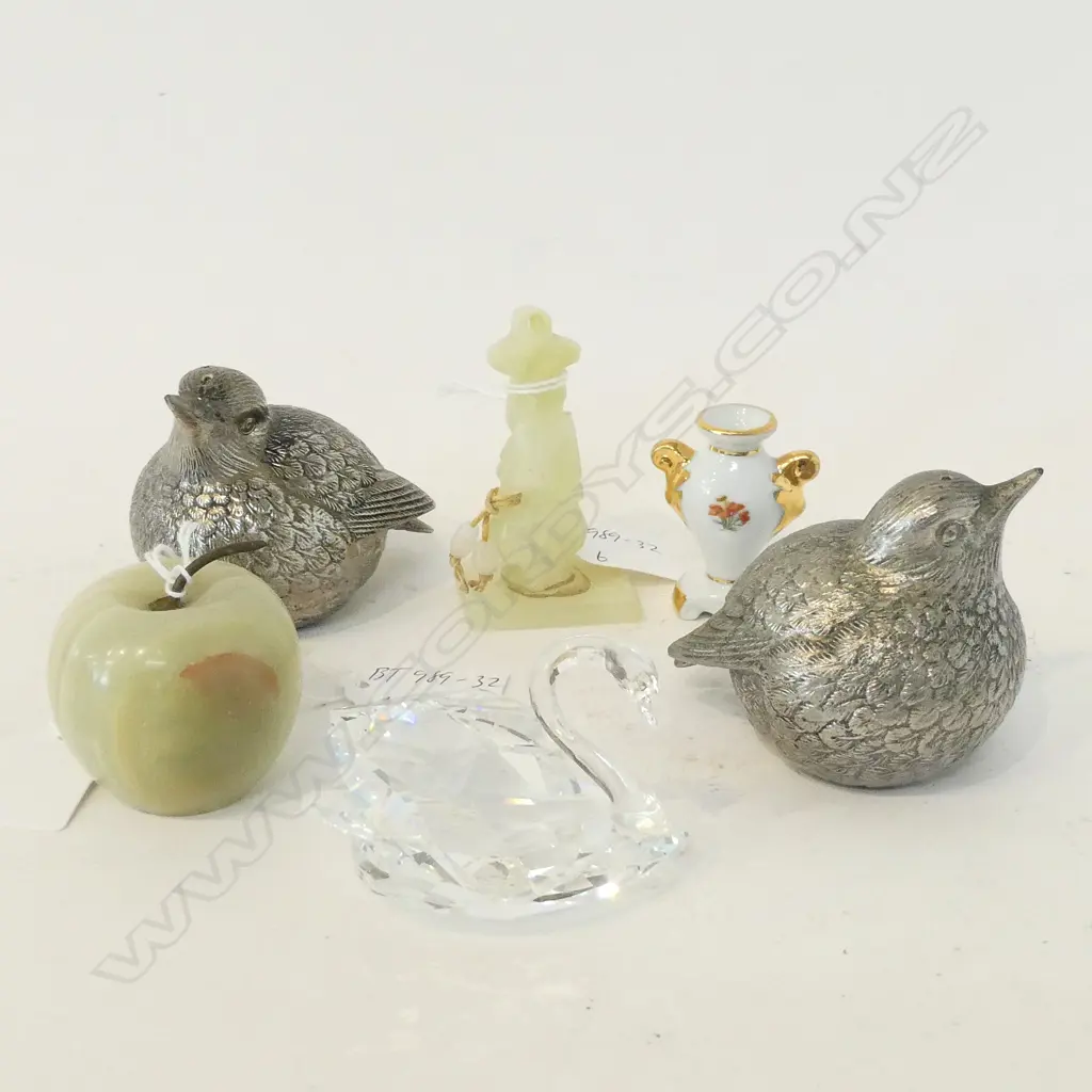 6 ITEMS; CRYSTAL SWAN, 2 METAL BIRDS, ONYX APPLE, FIGURE & VASE Image 1++