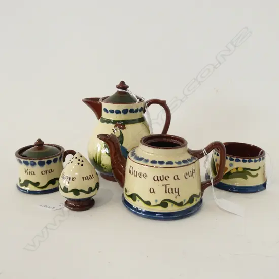 5 PCS TORQUAYWARE, INCL 'HAERE MAI' & 'KIAORA',  (FAULT TO BOWL), TALLEST 140mm