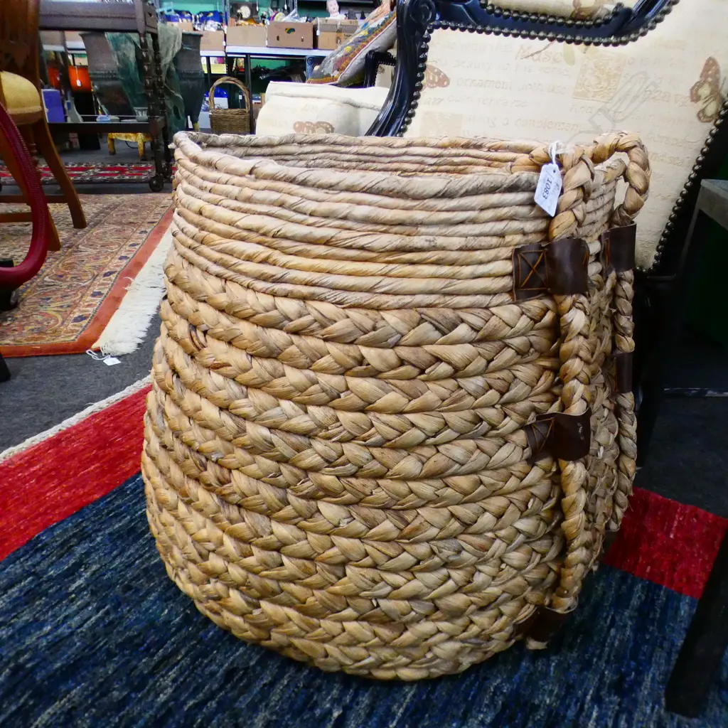 LARGE WOOVEN BASKET H500 MM Image 1++