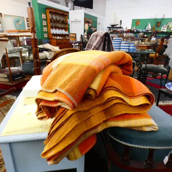 PR ONEHUNGA WOOLLEN MILLS ORANGE CHECK PRINCESS BLANKETS