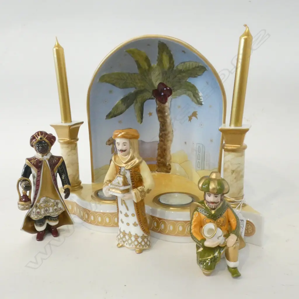 VILLEROY & BOCH NATIVITY SCENE w. THREE WISE MEN W.275mm Image 1++