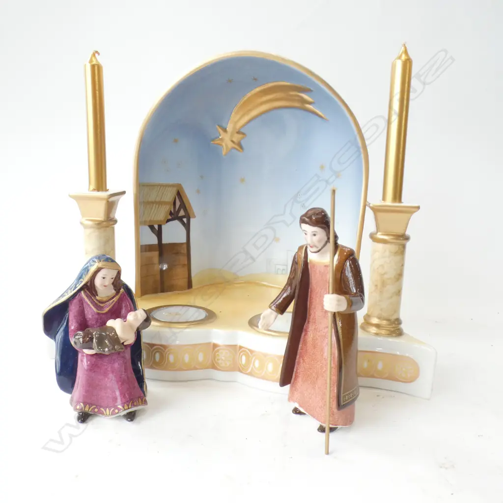 VILLEROY & BOCH NATIVITY SCENE w. JOSEPH & MARY & BABY JESUS W.275mm Image 1++