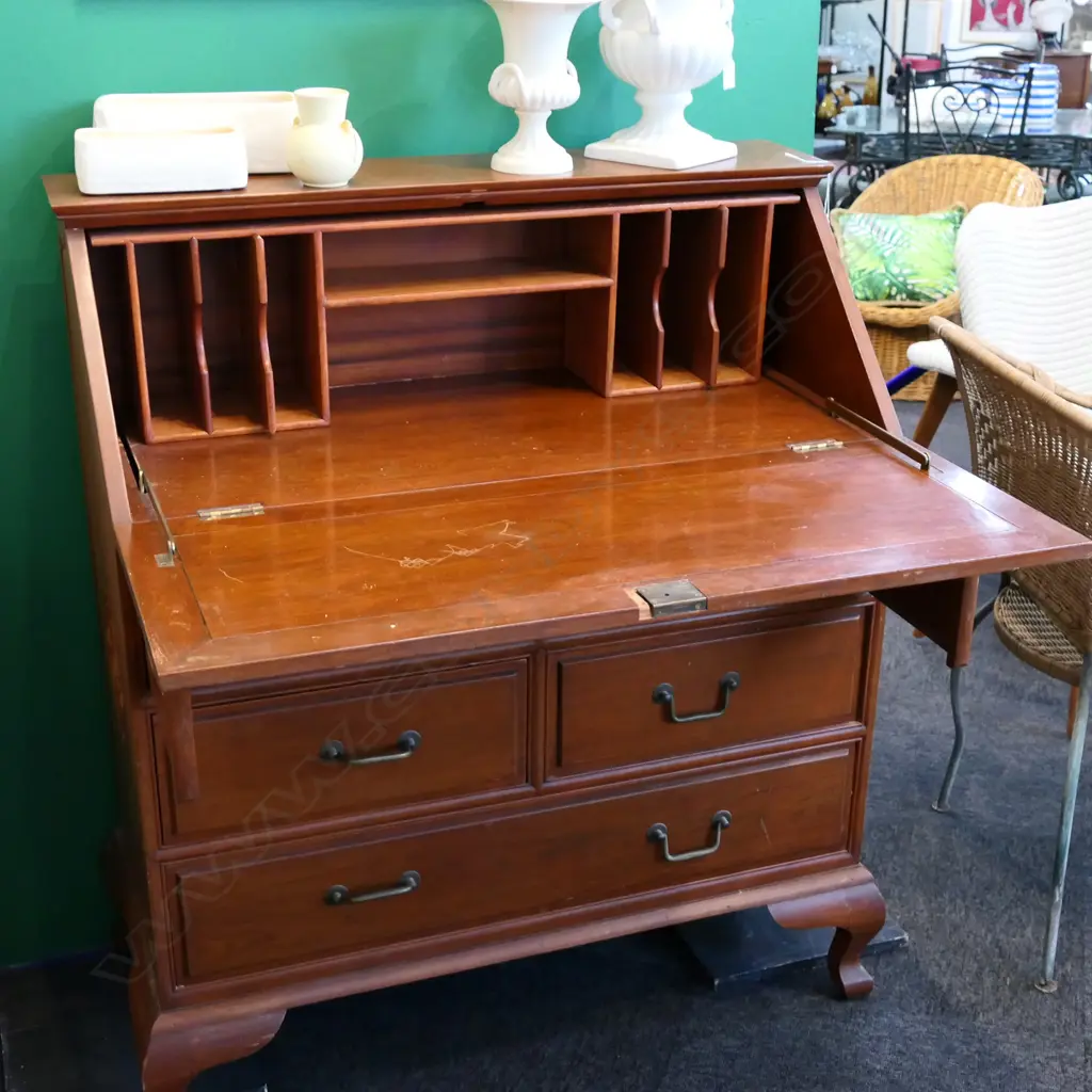 DROP FRONT DESK w. ORIENTAL MOTIF 945x470x1050mm Image 1++