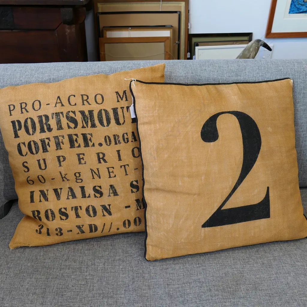 PR LG HESSIAN CUSHIONS WITH BLACK PRINTING Image 1++