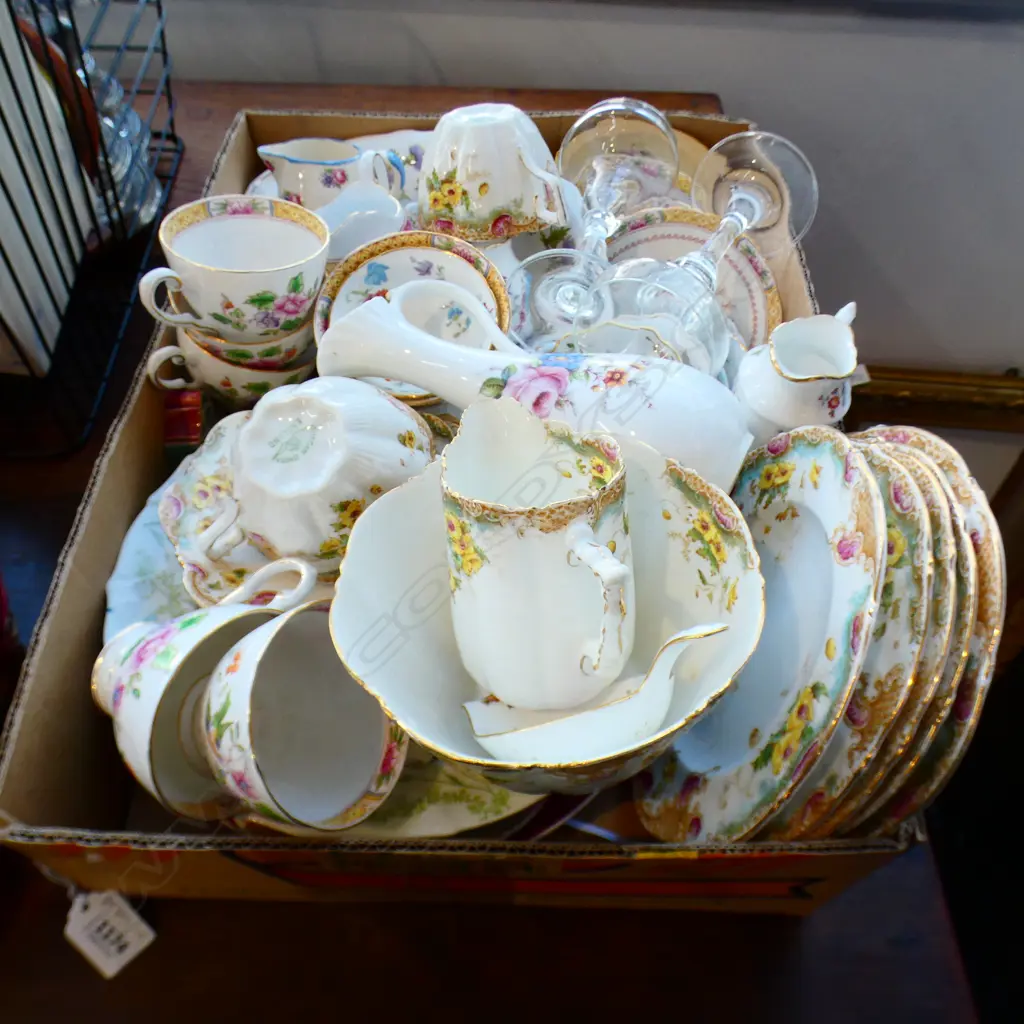 BOX LOT ASST. CHINA Image 1++