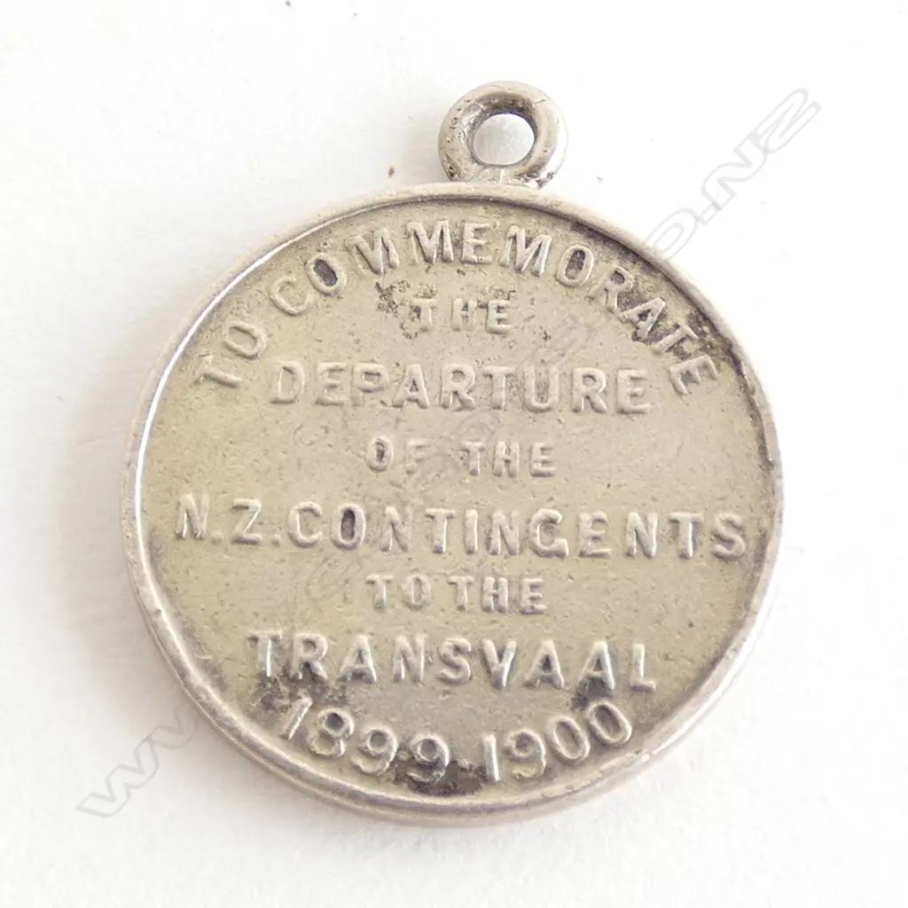 BOER WAR COMMEMORATIVE MEDAL - DEPARTURE OF NZ TROOPS 1899-1900 Image 1++