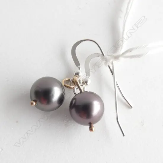 PAIR TAHITIAN BLACK PEARL EARRINGS 9CT GOLD RINGS/SILVER HOOKS