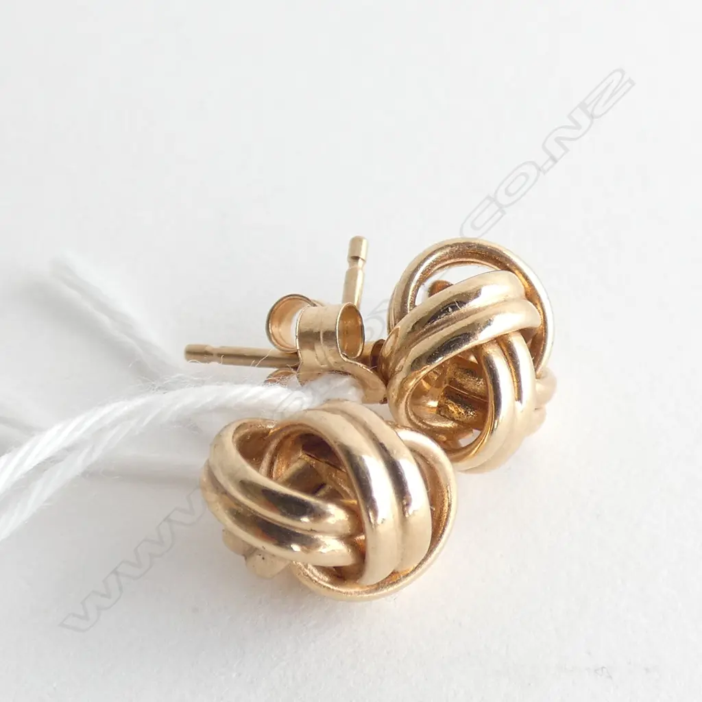 PR 9CT GOLD EARRINGS 1.86 GRAMS  Image 1++