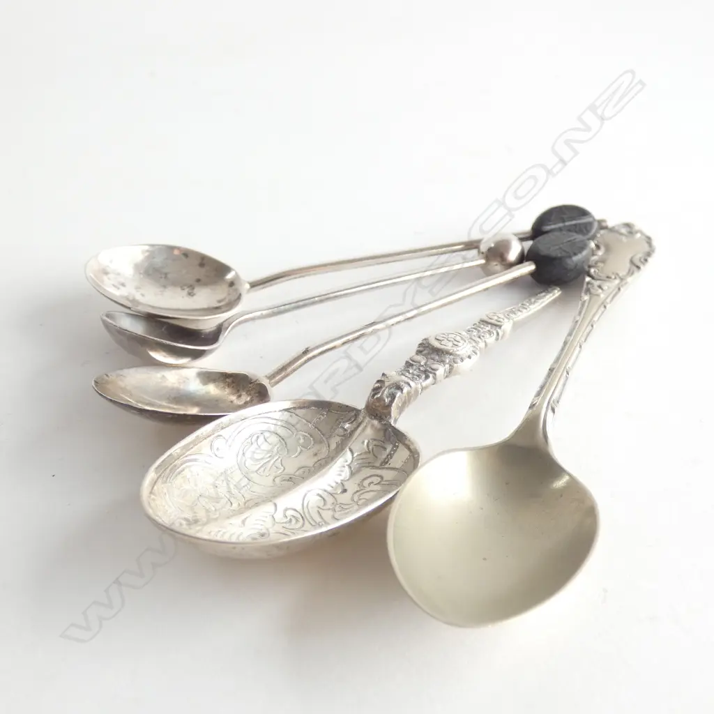SM BAG STG SILVER SPOONS 2 WITH COFFEE BEAN HANDLES. 1 A/F Image 1++