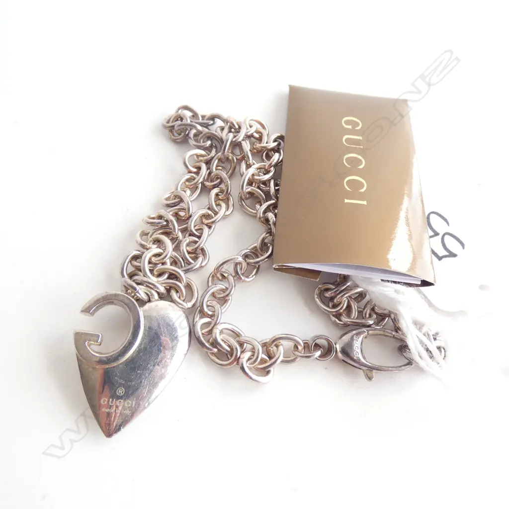 2 PCES GUCCI 925 SILVER JEWELLERY; PENDANT CHAIN & DOG TAG Image 1++