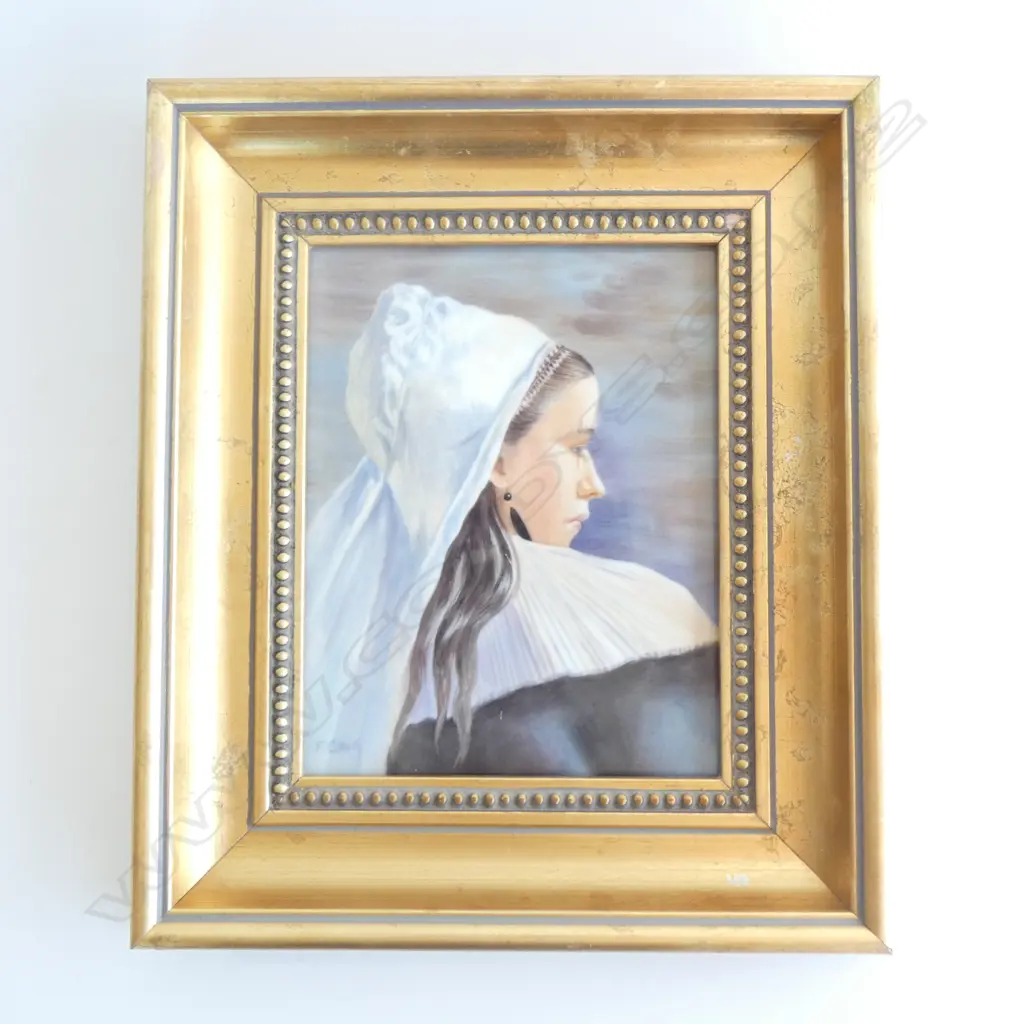 R/WORCESTER ARTIST F. CLARK PAINTED PLAQUE WOMAN. SIGNED Image 1++