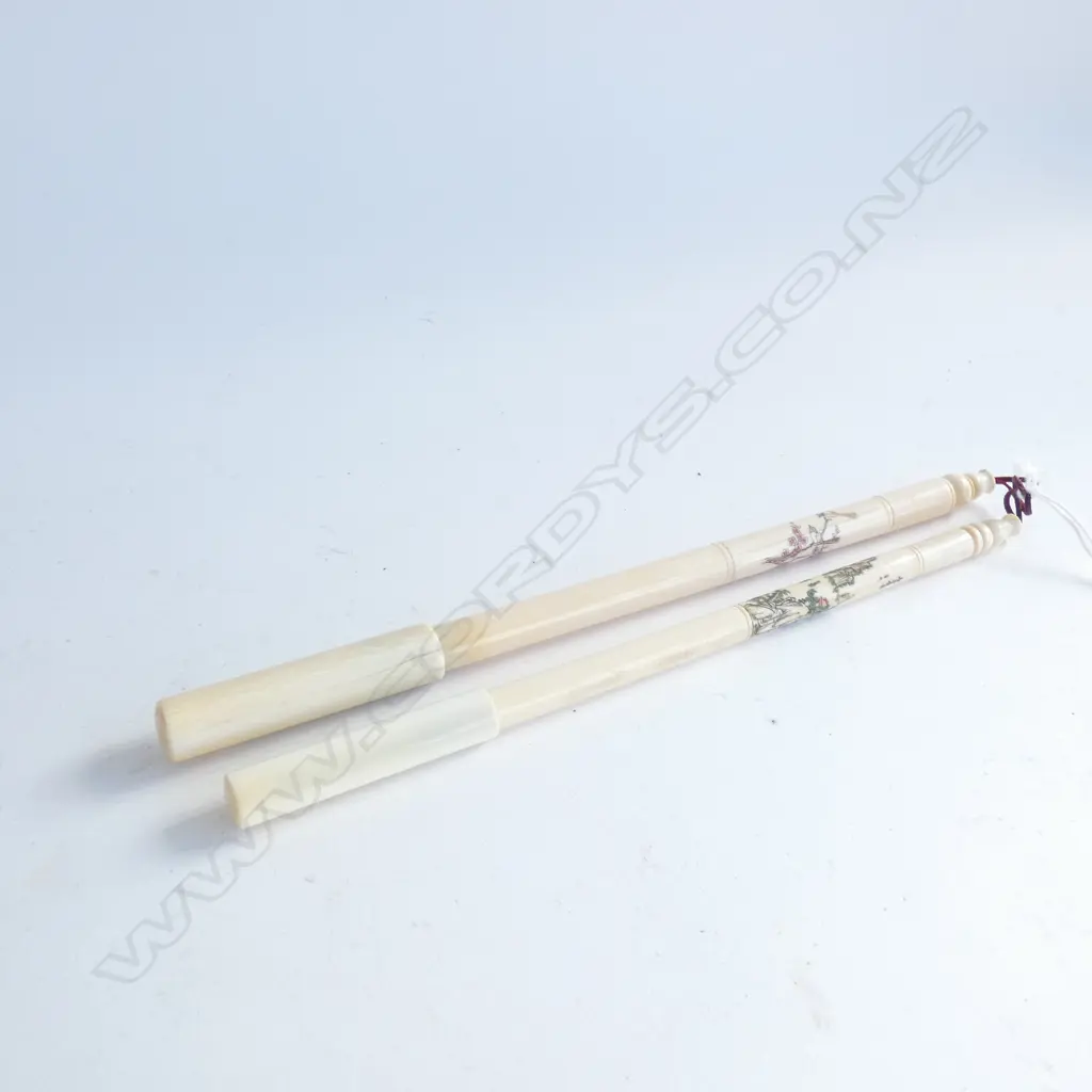2 CHINESE FINELY CARVED IVORY SCHOLARS PAINT BRUSHES Image 1++