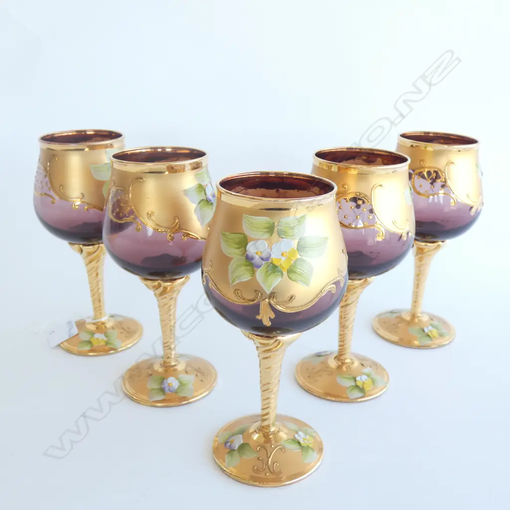 5 VENETIAN STEMMED WINE GLASSES; AUGERGINE & GOLD  H. 165MM Image 1++