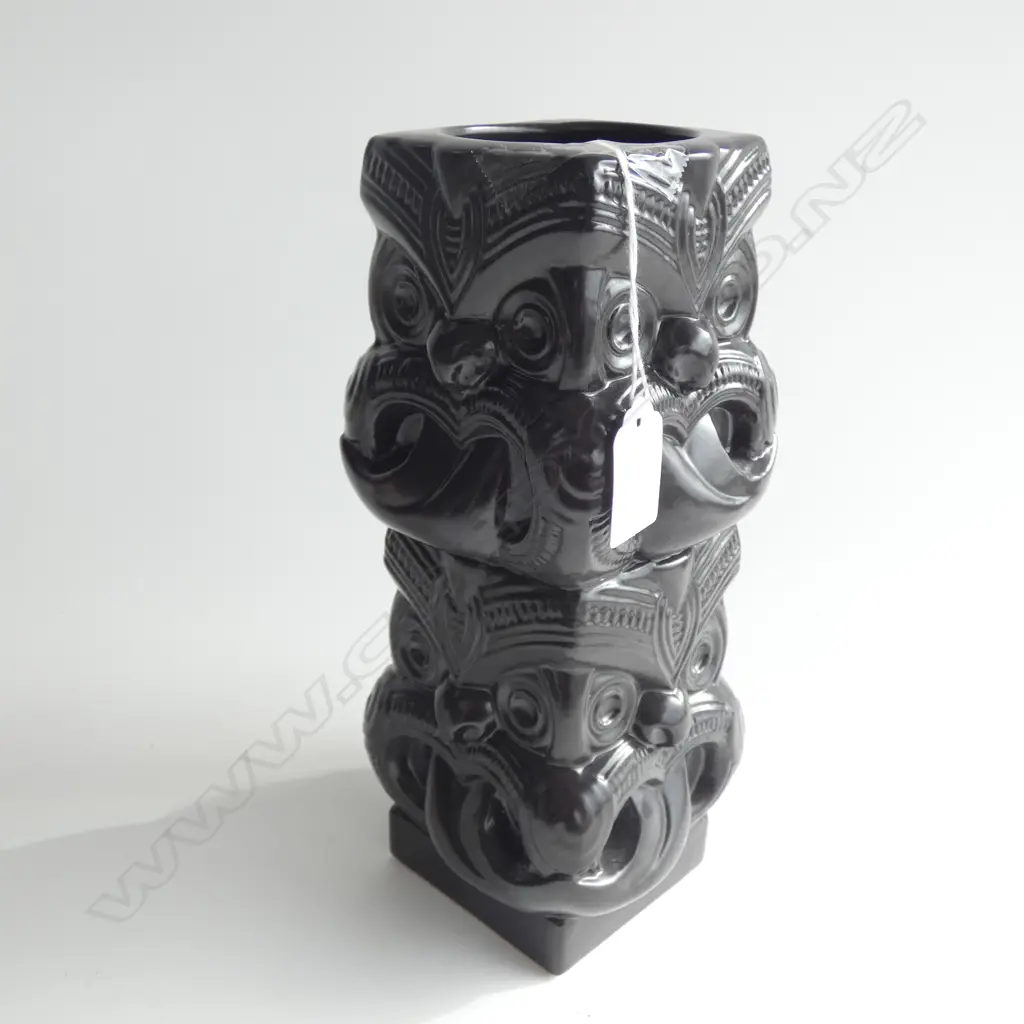 CONTEMPORARY NZ SLIPWARE VASE MODELLED ON A MAORI POUTOKOMANAWA H.240mm Image 1++