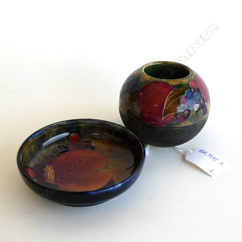 MOORCROFT POMEGRANATE PIN DISH  & MATCH STRIKER Image 1++