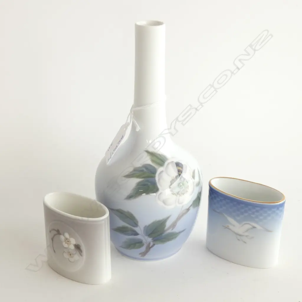 ROYAL COPENHAGEN VASE H.190mm + 2 TOOTHPICK HOLDERS Image 1++