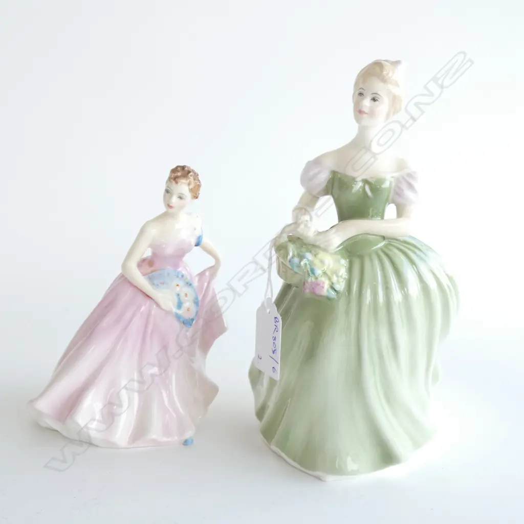 2 ROYAL DOULTON FIGURINES; 'INVITATION' & 'CLARISSA' H.190mm Image 1++