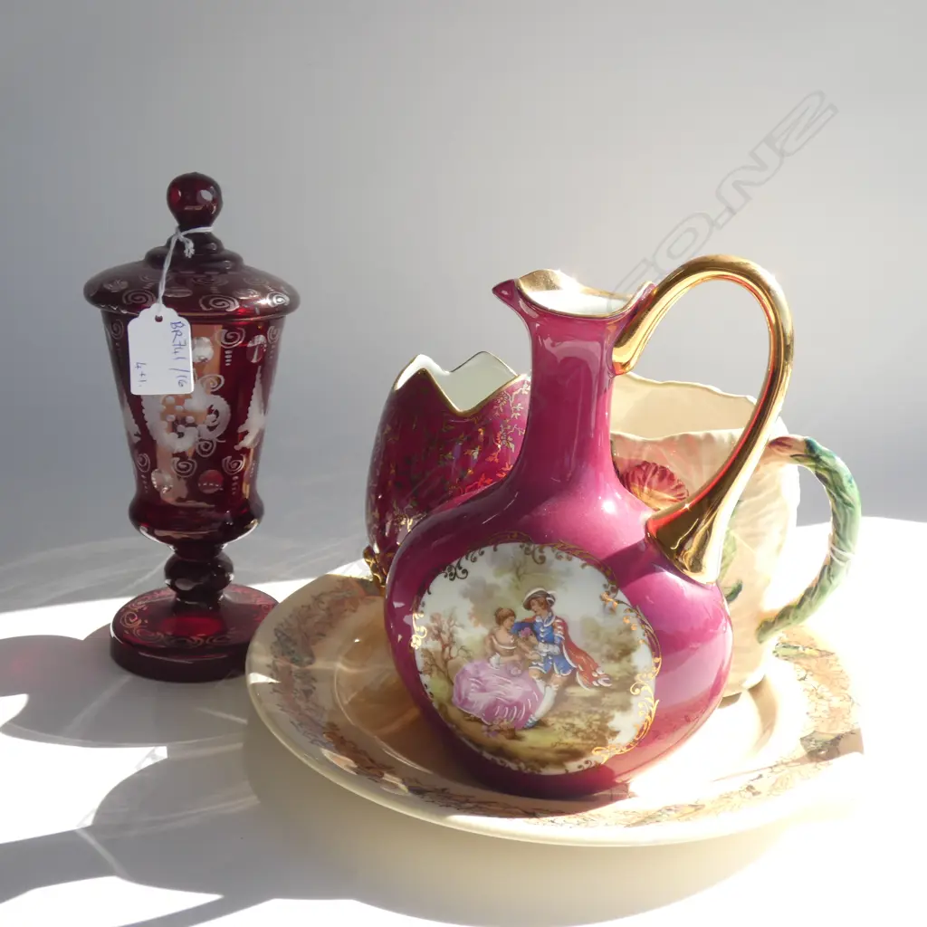 4 PCES CERAMICS + CUT RED GLASS H.220mm Image 1++