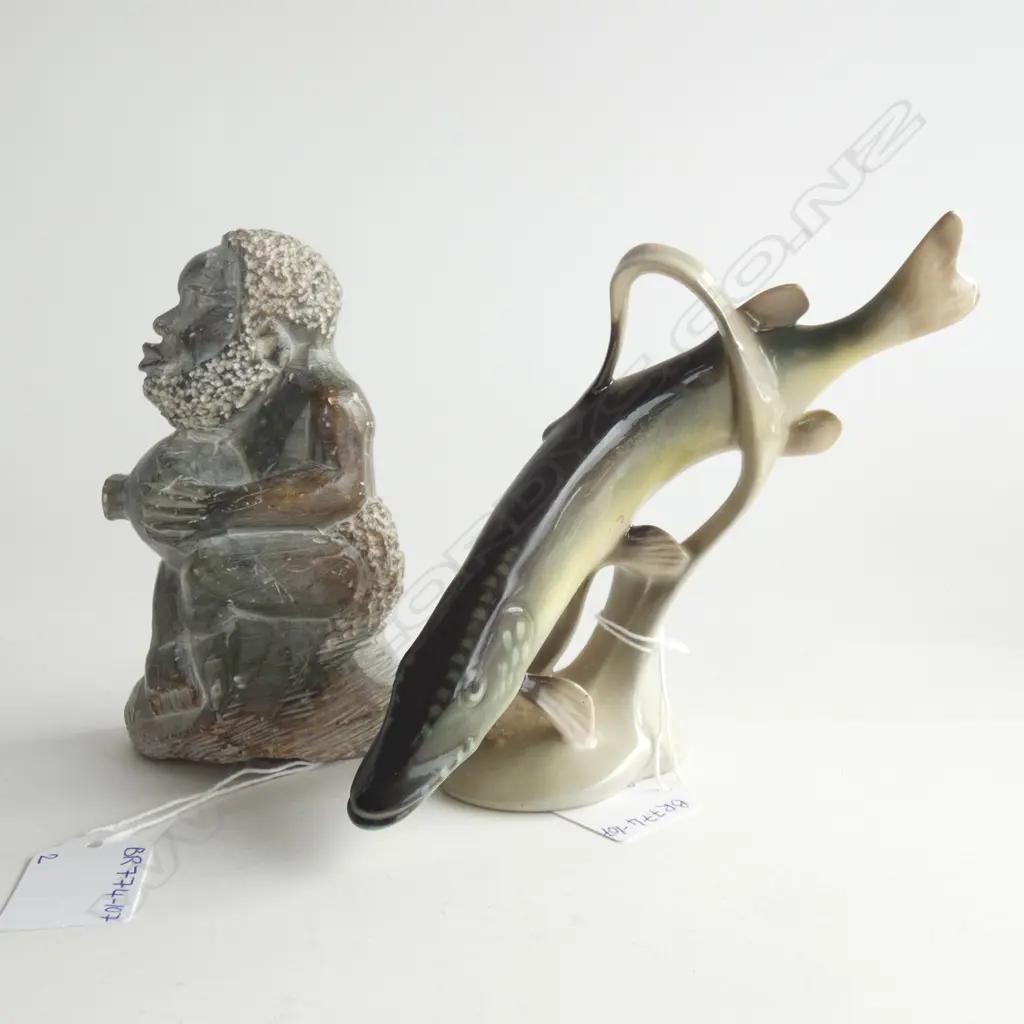 ROYAL DUX FISH ON STAND (H 160MM) & ETHNIC CARVED FIGURE Image 1++