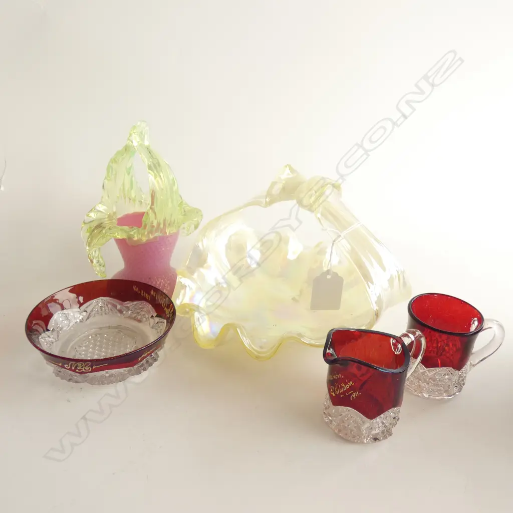 5 PCS VICTORIAN GLASS - BOWL / BASKET ETC.  Image 1++
