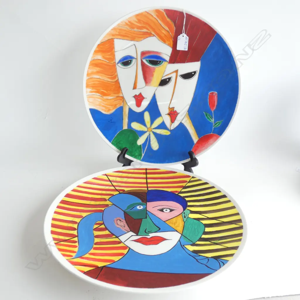 PR LGE DONNA HAY ART MASK PLATES DIA. 350mm Image 1++