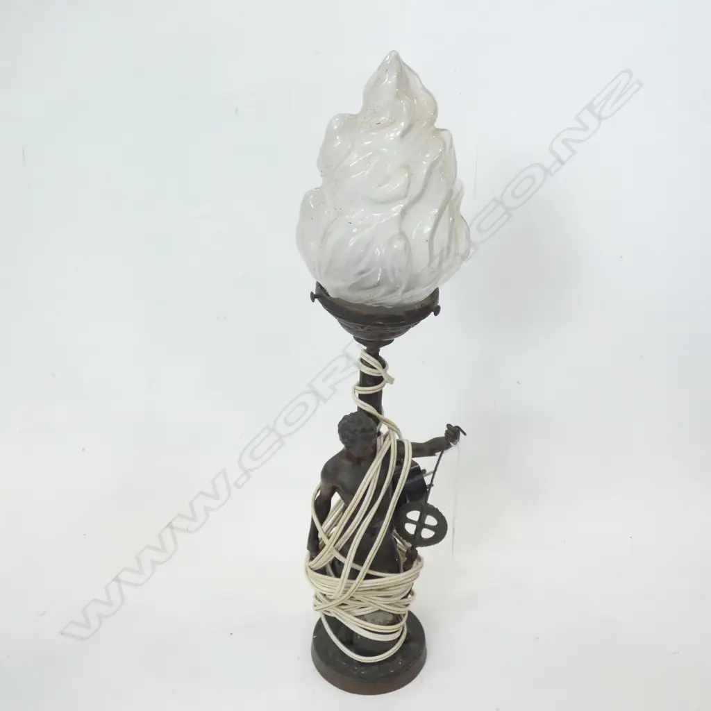 METAL MAN LAMP FLAME SHADE AF H.520mm Image 1++