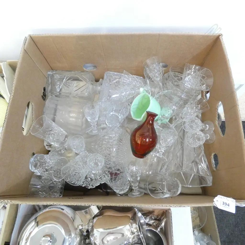 BOX LOT GLASS DECANTERS / GLASSES ETC. Image 1++
