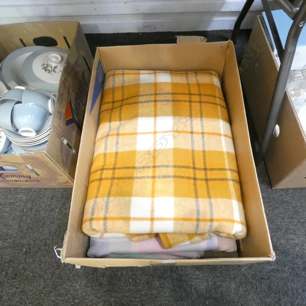 BOX LOT WOOLEN BLANKETS Image 1++