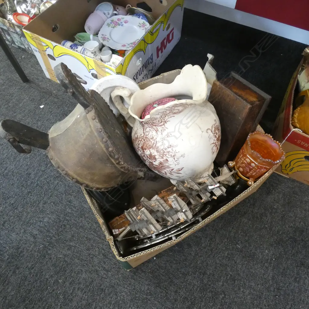 BOX LOT MODEL SHIP, BELLOWS, OLD GLASS ETC Image 1++