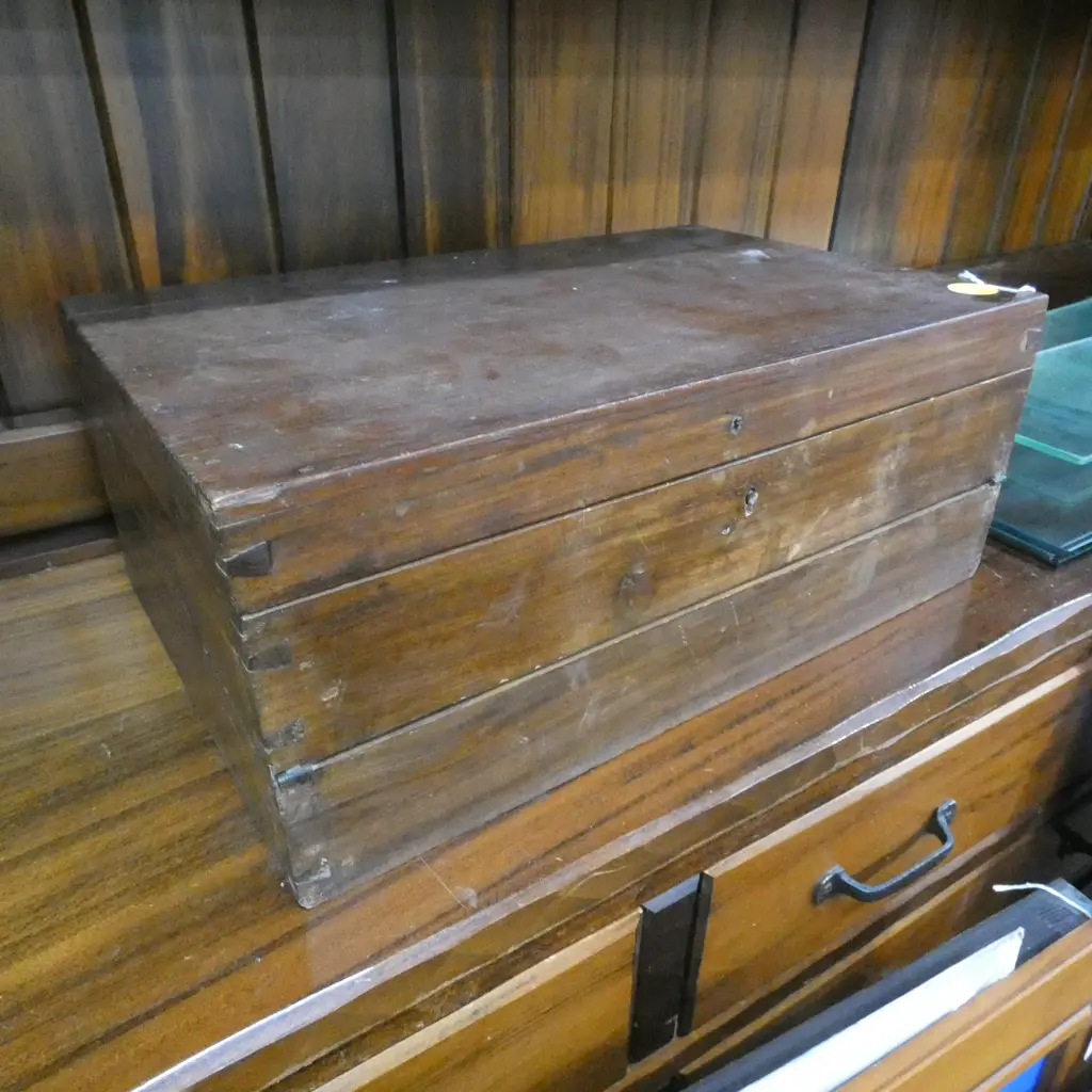 WOODEN WRITING BOX NO KEY W.415mm Image 1++