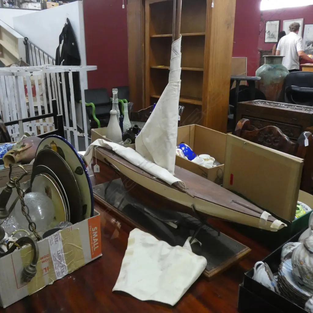 WOODEN DISPLAY YACHT ON STAND - L 900MM Image 1++