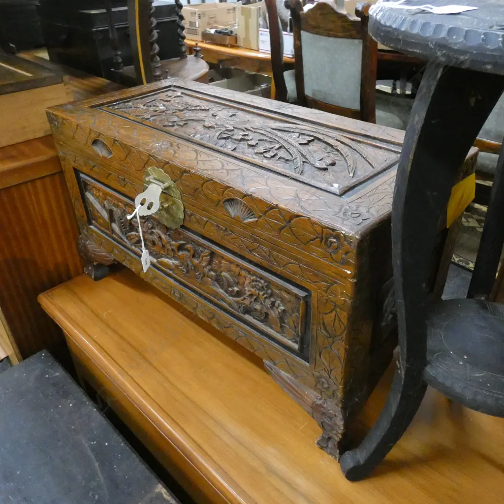 SMALL CARVED WOODEN CAMPHOR BOX Image 1++
