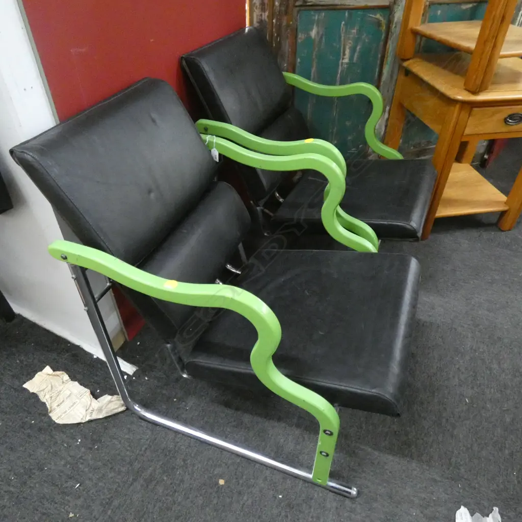 PR BLACK LEATHER CHAIRS w. GREEN ARMS Image 1++