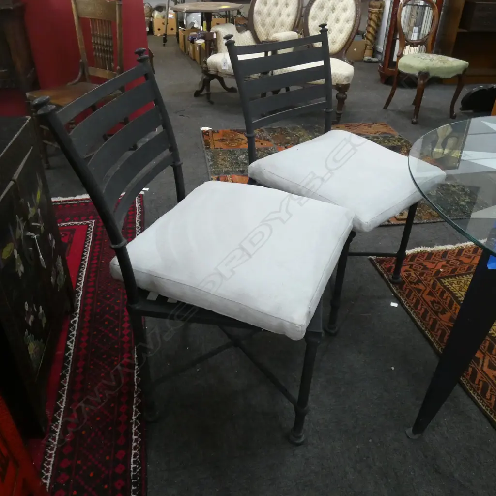 PR BLACK METAL CHAIRS w. CUSHIONS Image 1++