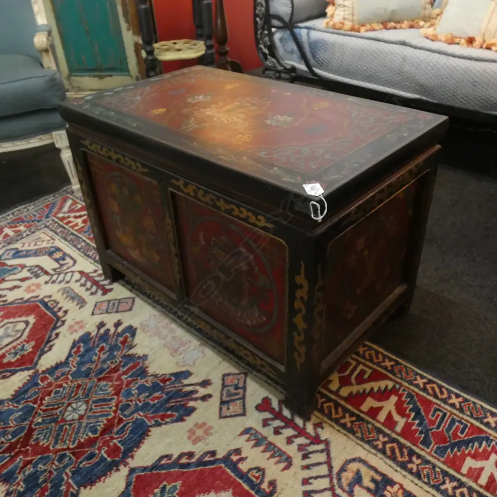 SMALL PAINTED CHINESE CABINET  Image 1++