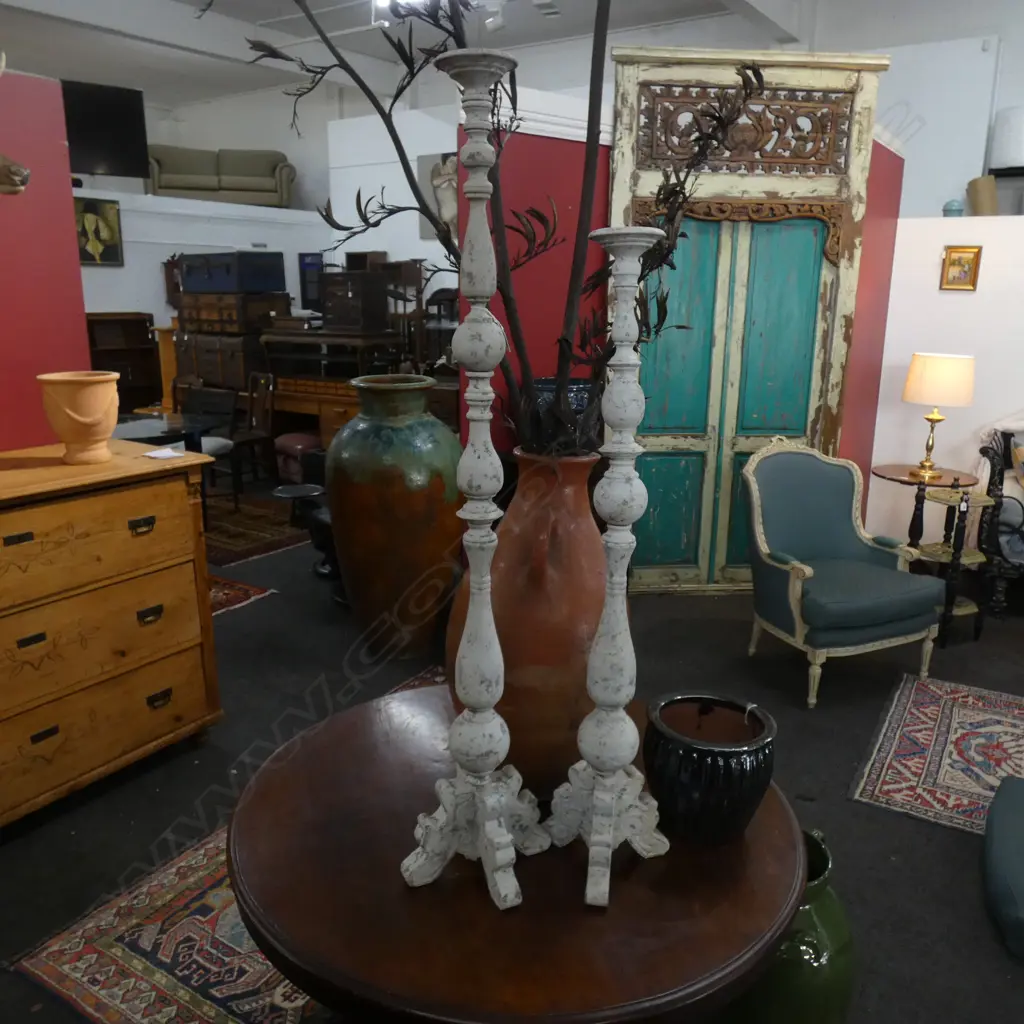 PR WHITE PAINTED CANDLE HOLDERS H.1190mm Image 1++