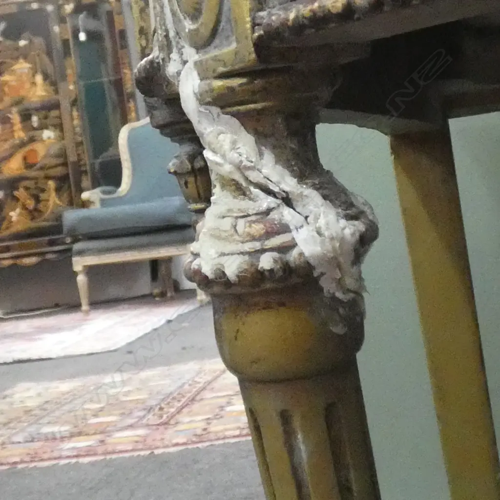 OLD SEATTEE GOLD PAINTED / BLUE UPHOLSTERY W.1285mm...NEEDS RESTORATION Image 1++