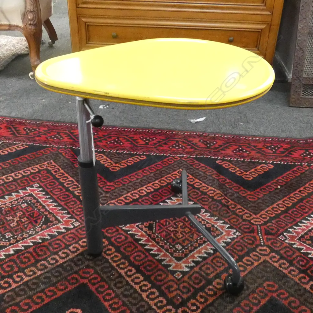 YELLOW CASSINA ITALY SIDE TABLE ON WHEELS Image 1++