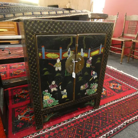 BLACK LACQUERED CHINESE CABINET w. PAINTED CHILDREN