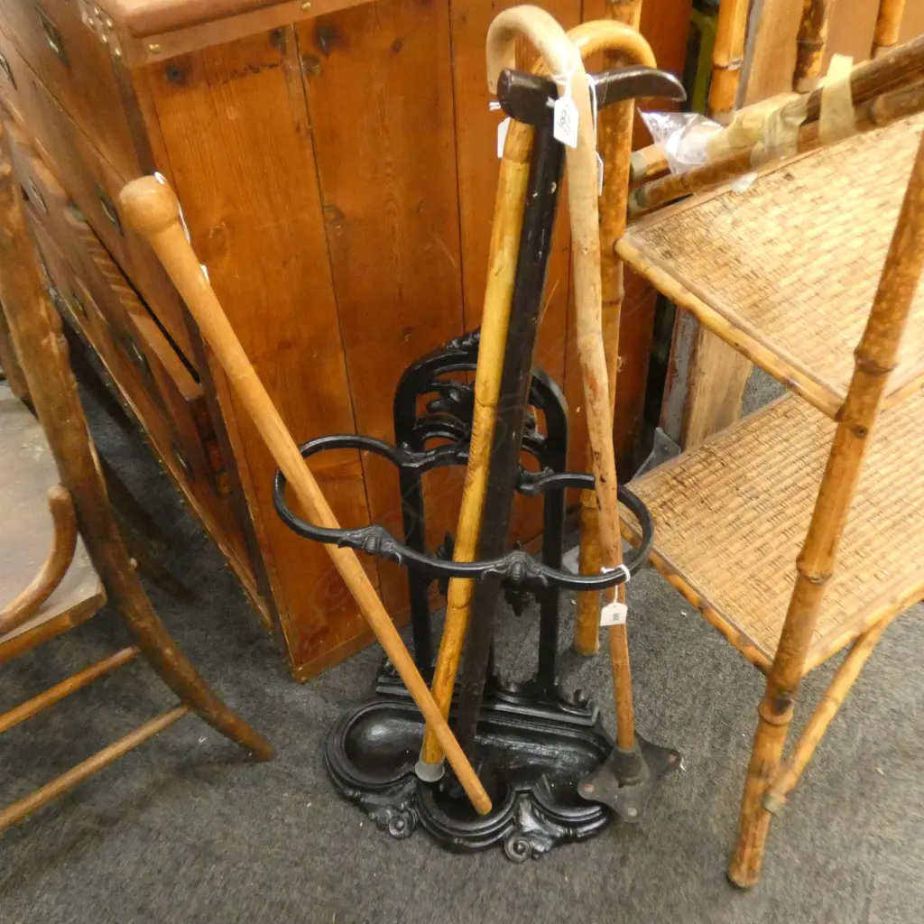 VINTAGE BLACK PAINTED CAST IRON UMBRELLA STAND H.635mm Image 1++