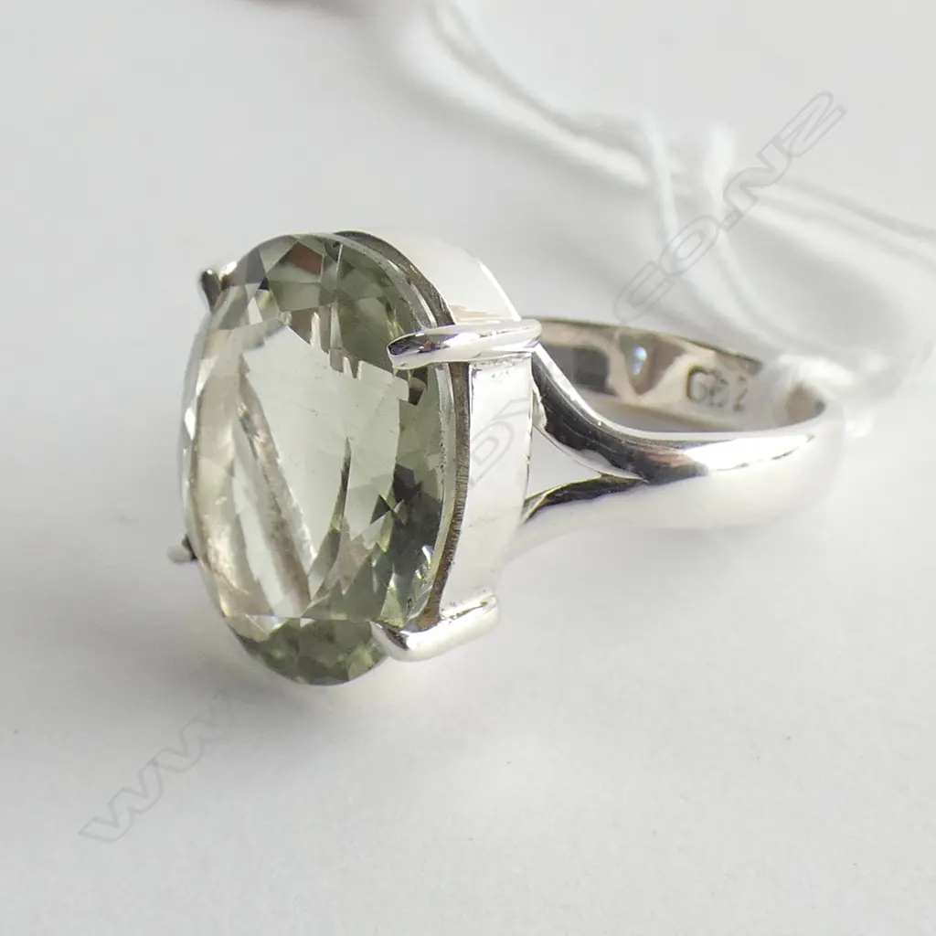 GREEN AMETHYST & 925 SILVER RING  Image 1++