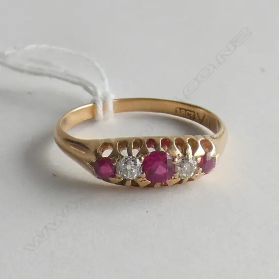 ESTATE 18CT FAUX RUBY & DIAMOND 5 STONE RING